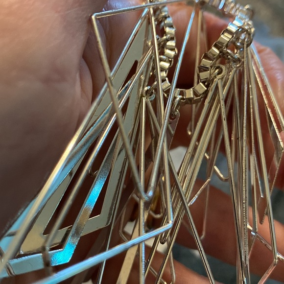 Fun Silver Colored Geometric Triangle Shapes Necklace - Picture 16 of 16